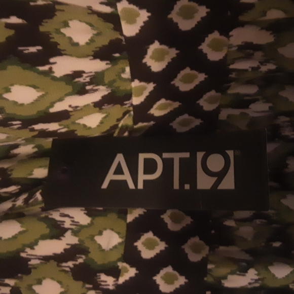 NWT APT 9 Beaded Halter Top Sz M NWT - Picture 3 of 8